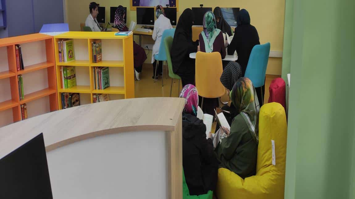 Aileler Kitapla Buluşuyor, Okul Kütüphaneleri Canlanıyor